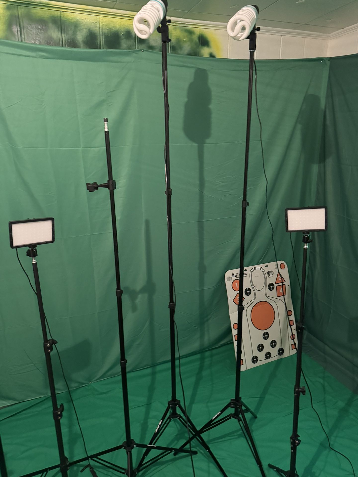 Green Screen And Lights