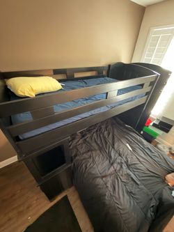 Bunkbed from rooms to go
