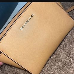 Michael Kors Purse And Wallet