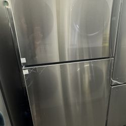 Samsung 18 Cu. Ft. Top Freezer