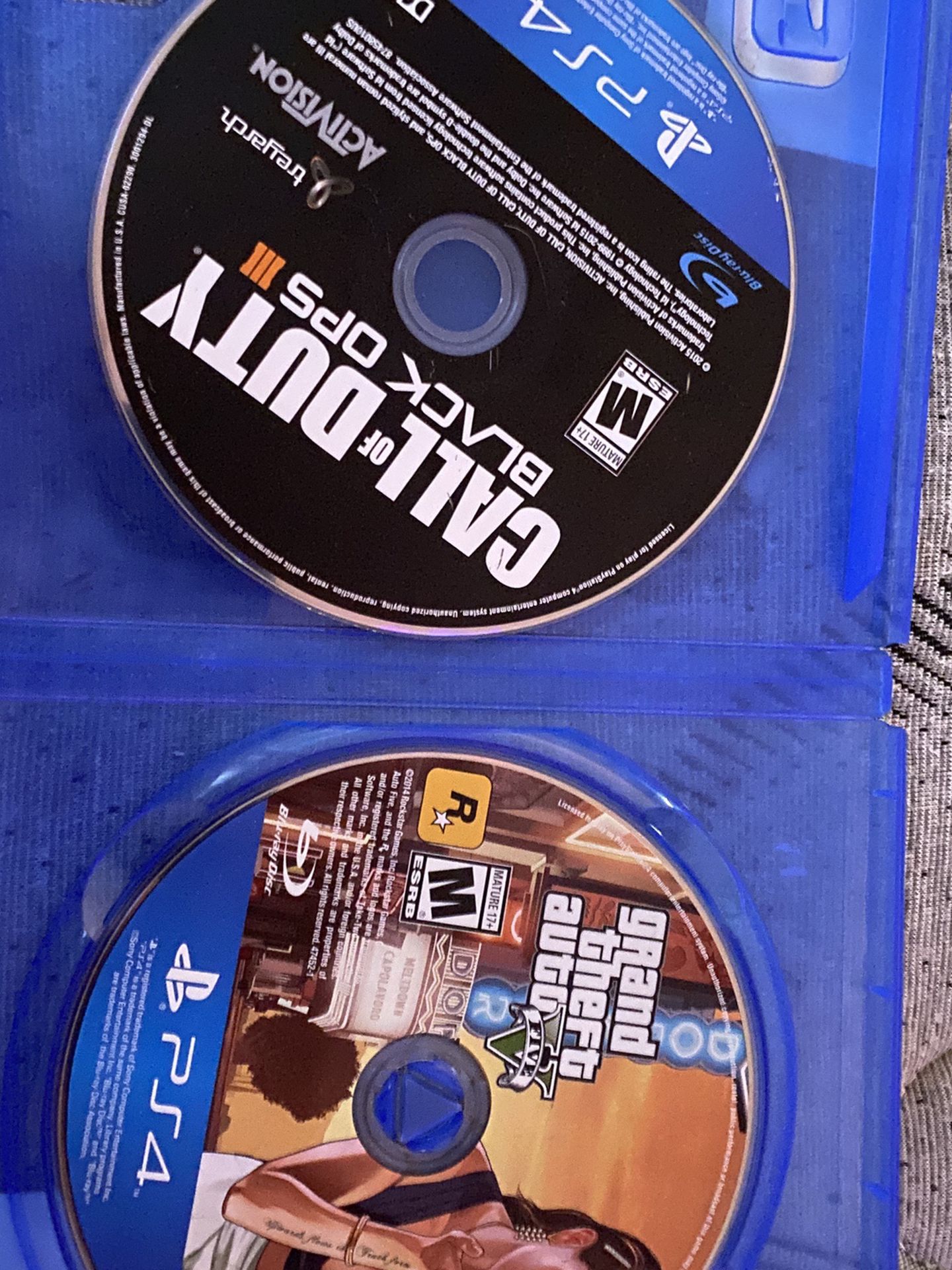 GTA V and Black Ops 3 For PS4