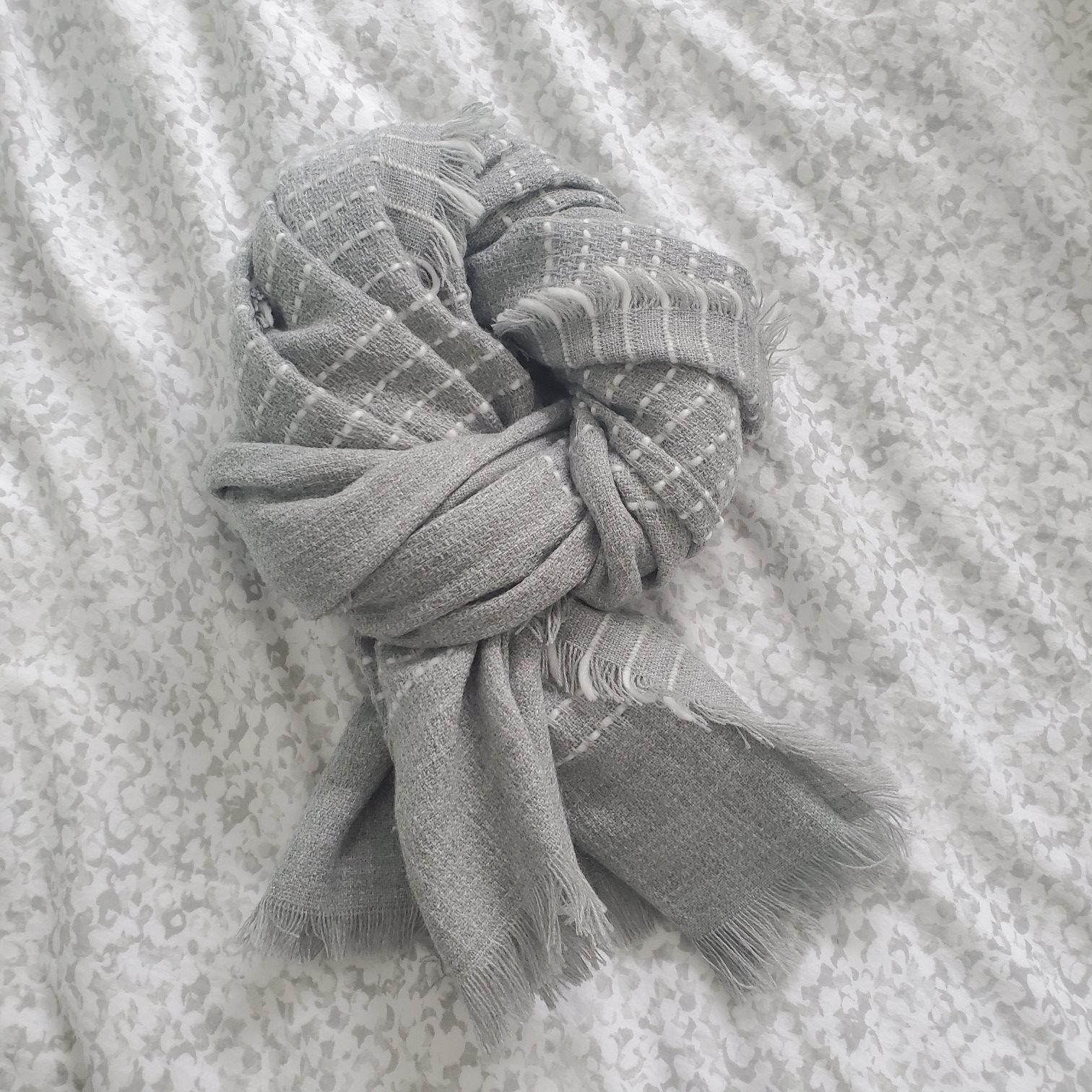 Old Navy Gray Blanket Scarf