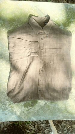 Van Heusen Men's M Button Down ***Last Chance***