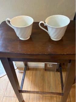 2 classy Yorkshire Tea Cups