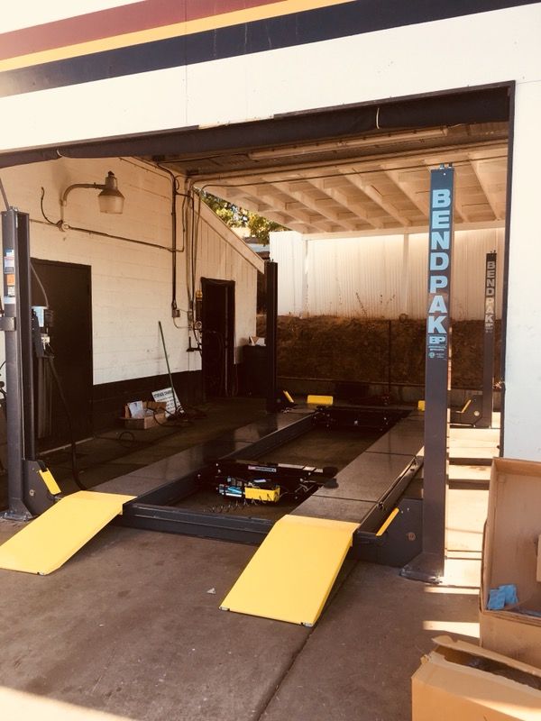 HDS14X 4 Post Lift Bendpak Lift for Sale in Homeland, CA OfferUp