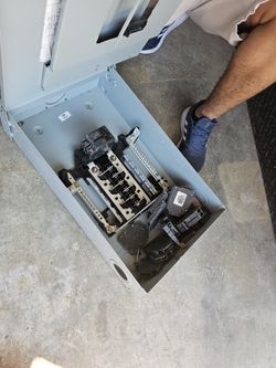 Electric Box With Brakets