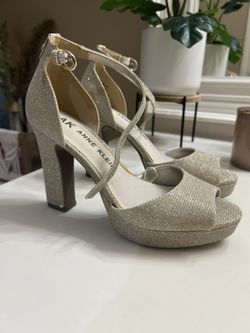 Champagne Glitter Heels 5.5