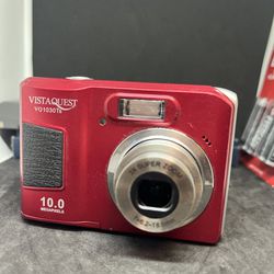 VistaQuest VQ1030TS 10.0 Megapixel Digital Camera Touch Screen