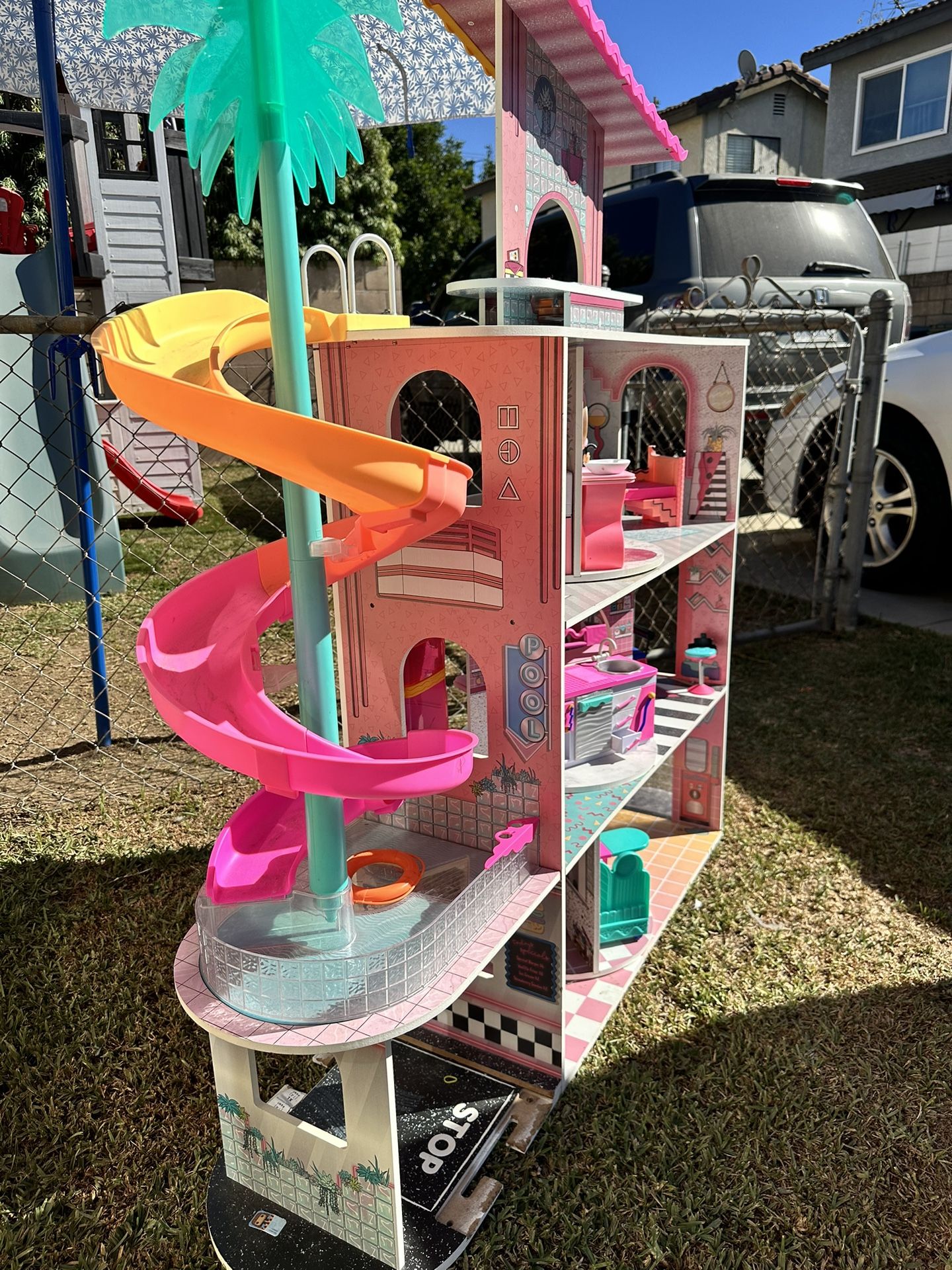 LOL Surprise Doll House