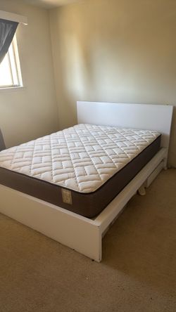 Queen size  very clean