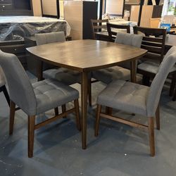 New 5pc Dining Table Set