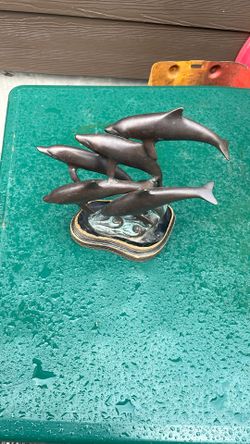 Bronze Dolphin Statue 