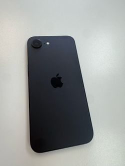 iPhone 16e
