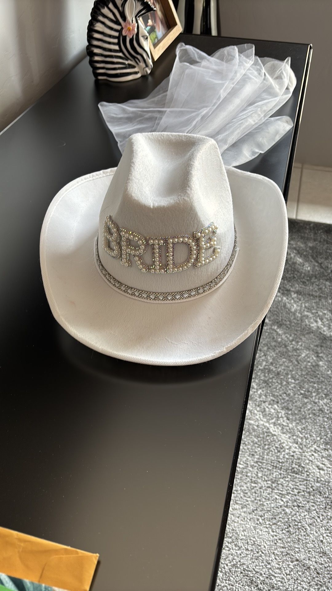 Bride cowgirl Hat With Veil ,In foothills Area