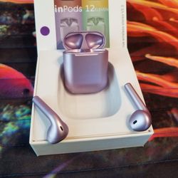 New Bluetooth/rechargeable/earpiece/ Headphones/earbuds/headset many styles available compatible with iPhone or android Bz9