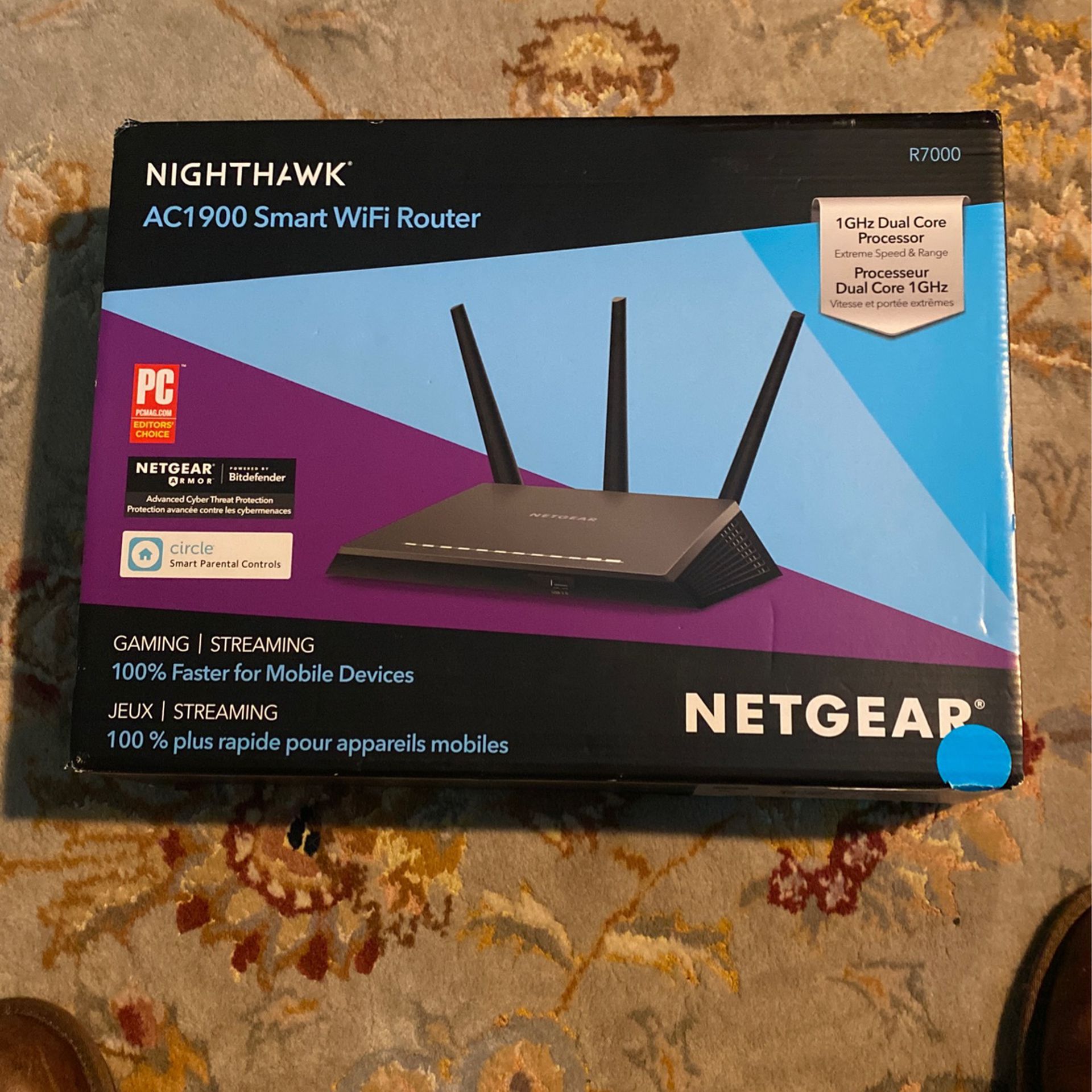 New Netgear Nighthawk AC1900 smart WiFi router