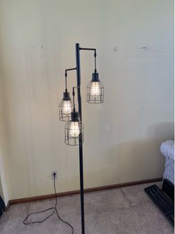 3 Bulb Dimming Light