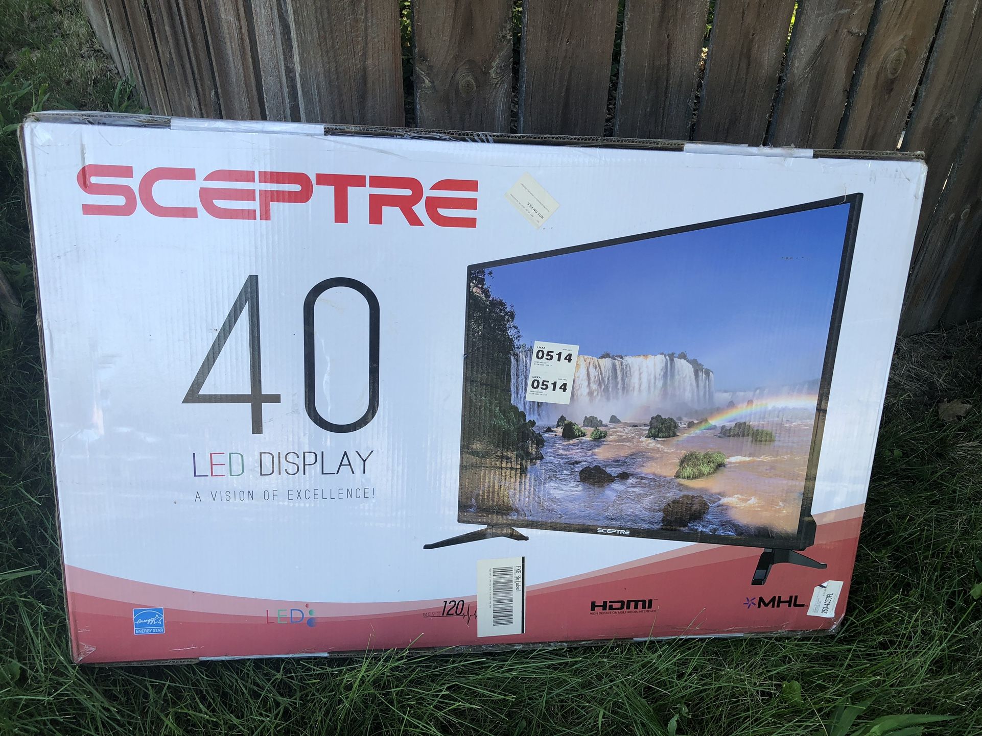 40” TV