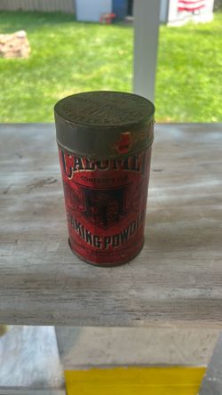 Collectible can 1920s [Calumet Baking Powder]