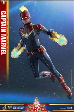 Hot Toys Captain Marvel