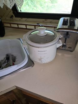 Elite Gourmet Slow Cooker