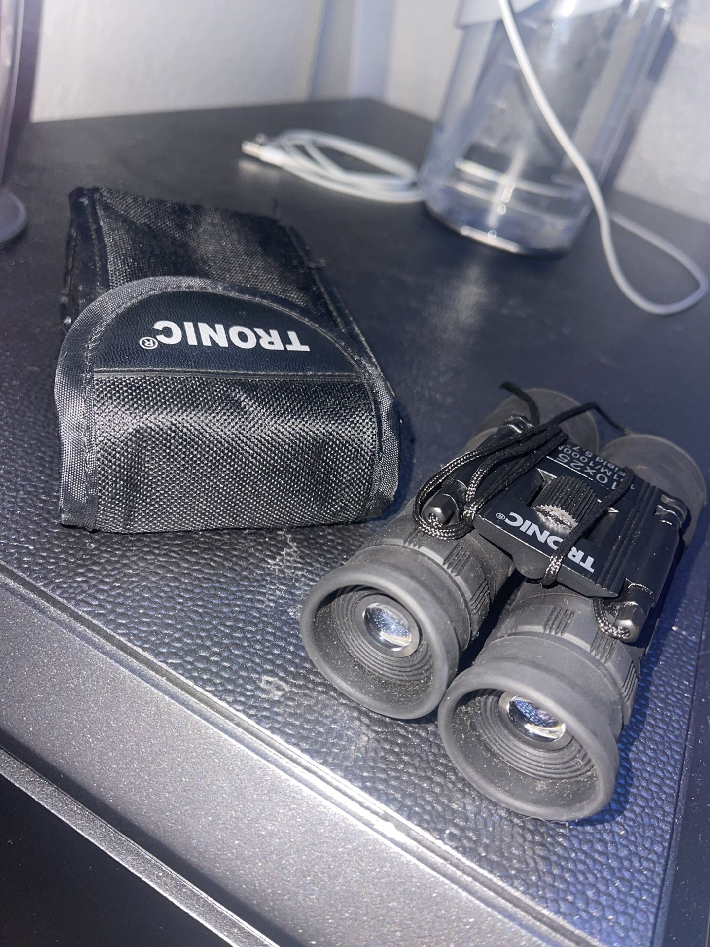 Binoculars with carrying case