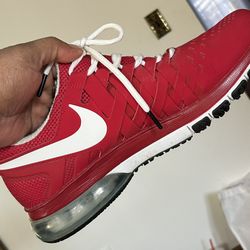 Nike Finger Trap - Size 13