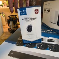 Eufy Security Indoor Cam E220 2K