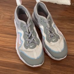 Girl Nike Shoes