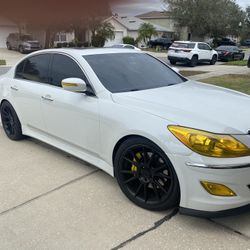 2012 Hundai Genesis 5.0 rspec Mint