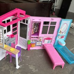 BARBIE HOUSE