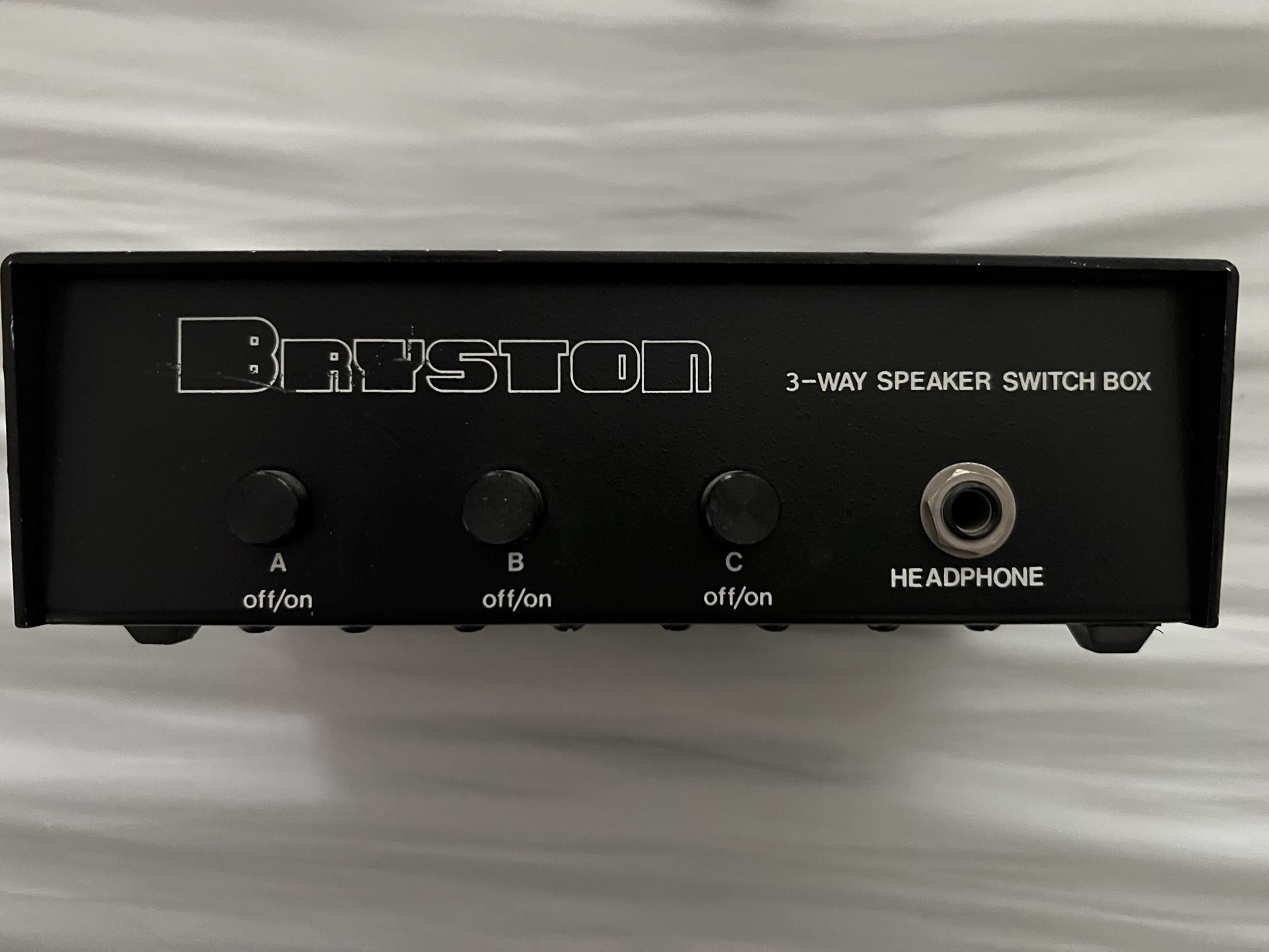 Bryston SWB3 3-way High Fidelity Selector