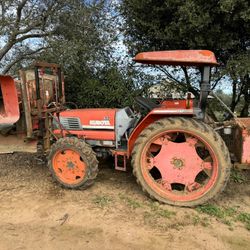 Kubota Bug Vac Tractor