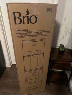 Brio 420 Ice Dispenser & Bottom Load Water Cooler