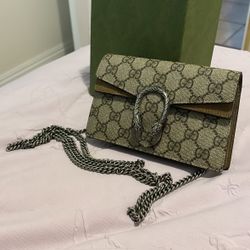 Gucci Dionysus Supreme Mini Bag
