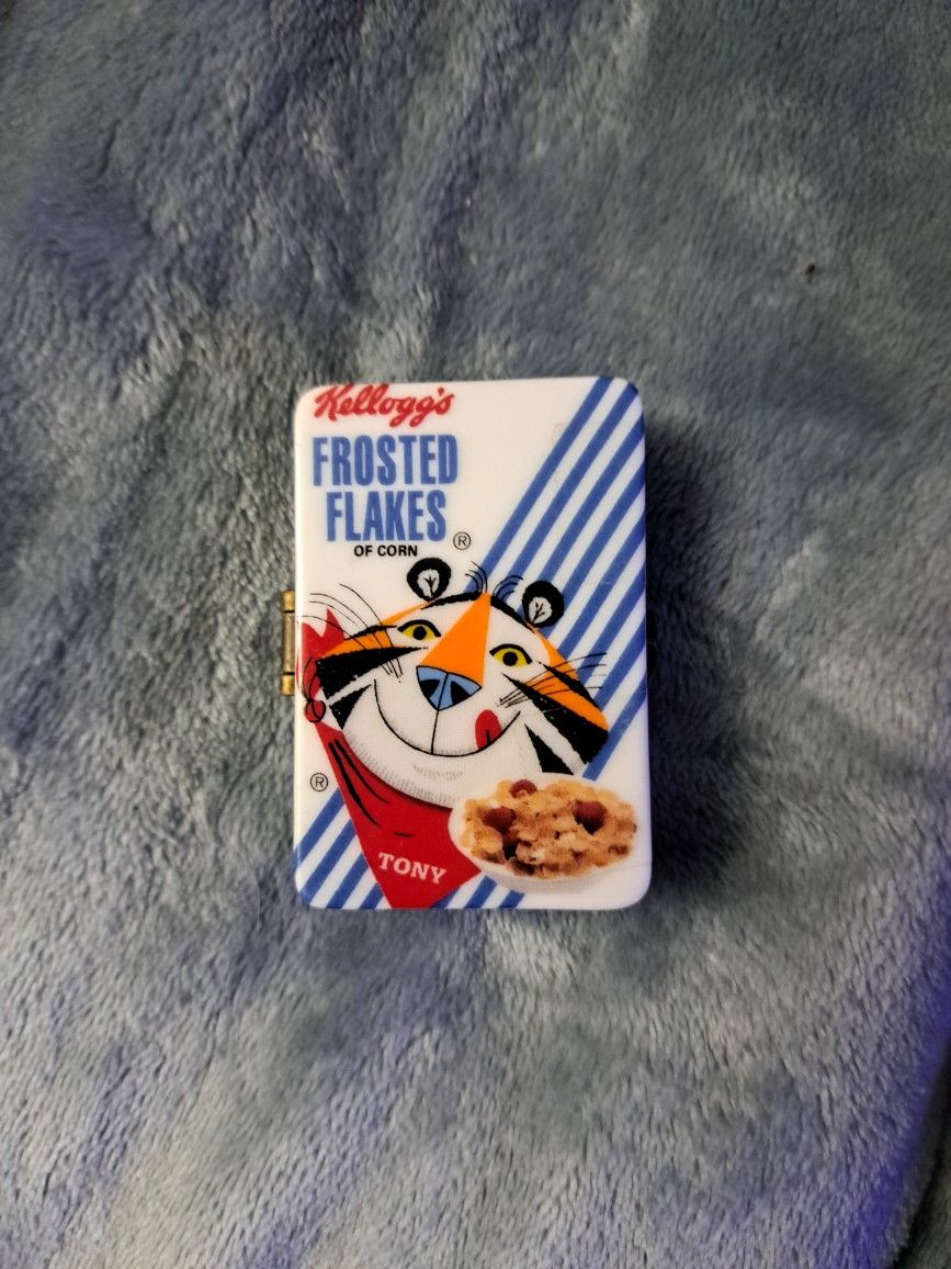 Antique Frosted Flakes Memorabilia