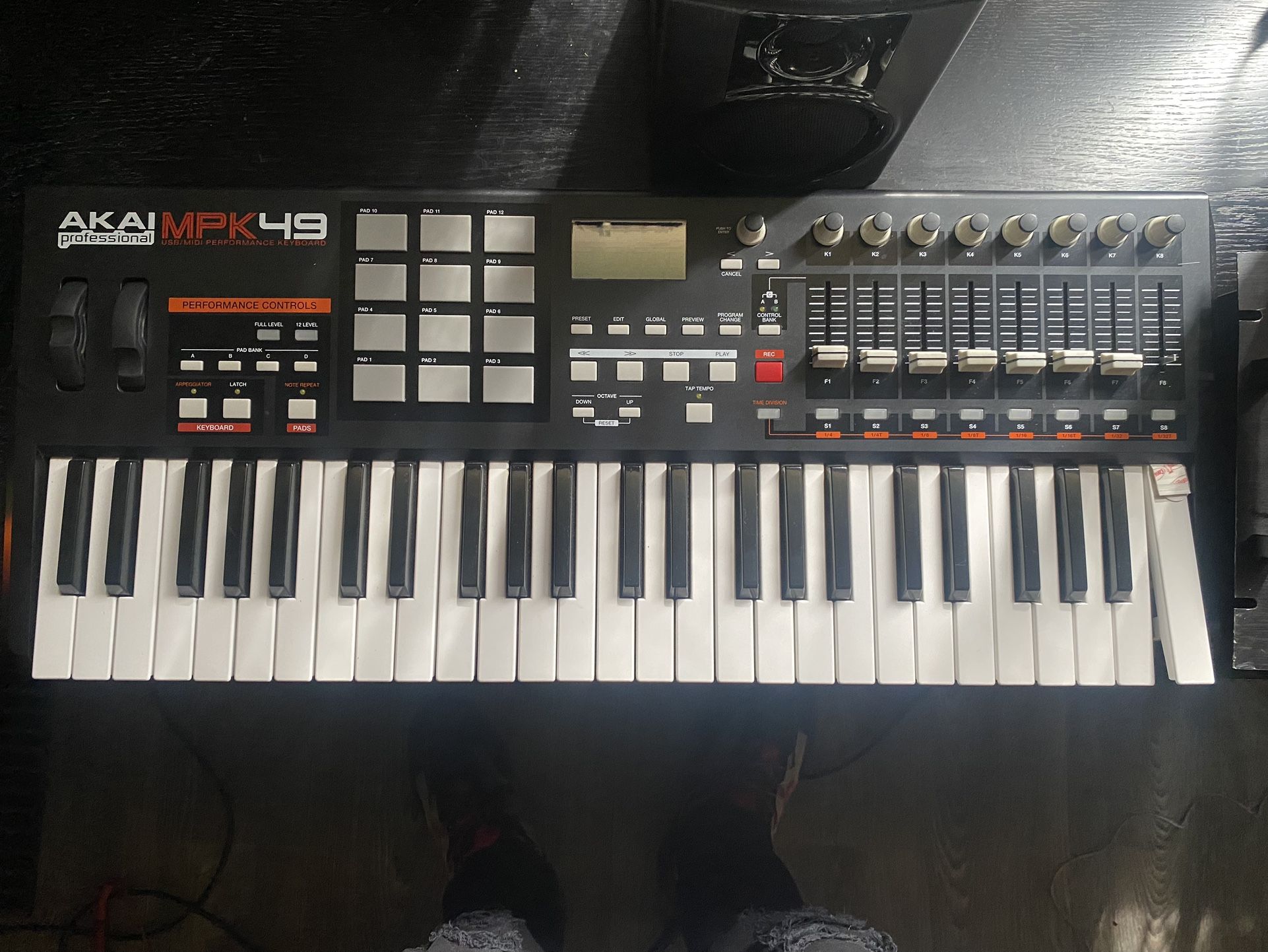 Akai MPK 49 MIDI Keyboard