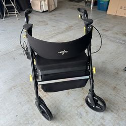 Walker With Wheels 