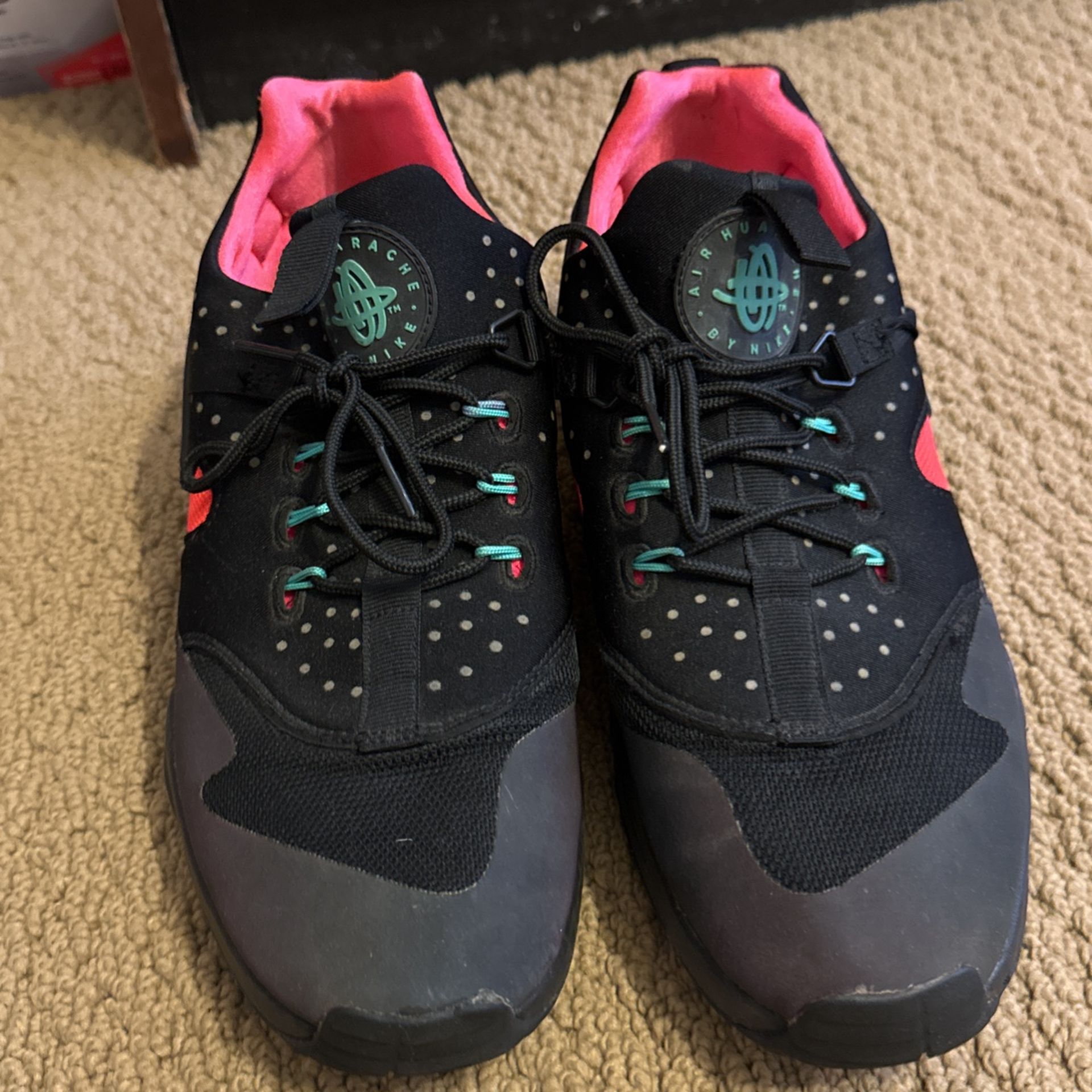 Nike Air Huarache Utility PRM Hologram for Sale in Temecula CA OfferUp
