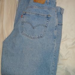 560 LEVIS  38X32