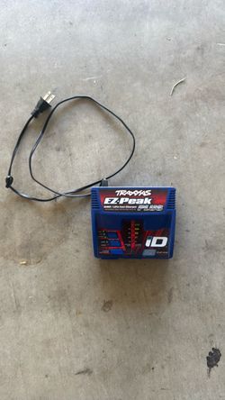 Traxxas EZ-Peak Plus NiMH/LiPo Fast Charger