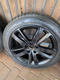 20 in wheels and tires (audi q7.  5×130) 275/45/20