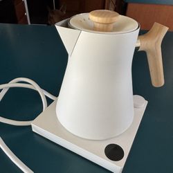 Fellow Electric Kettle - Works Perfectly!  (Corvo EKG - Matte White + Maple)
