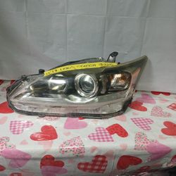 2011-17 Lexus CT200H Left Headlight 
