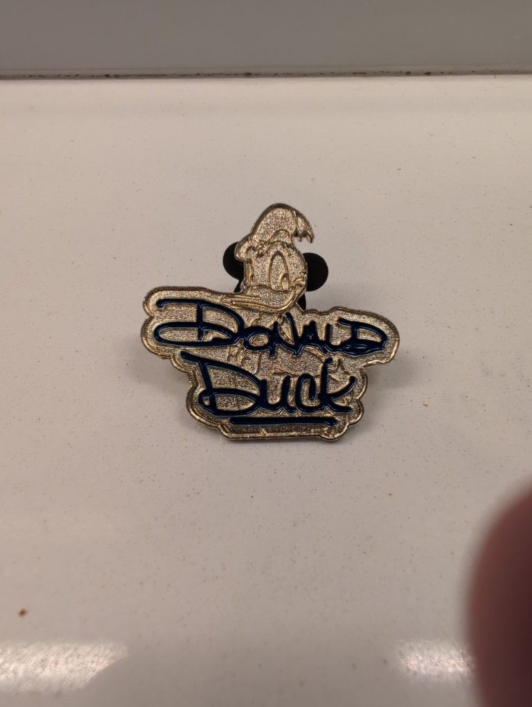Vintage Disney Pin 2004 Donald Duck
