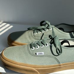 VANS Off The Wall - Size 10.5M / 12W