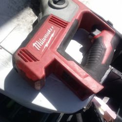 Milwaukee Rotary Hammer 