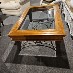 1 Coffee Table With 2 End Tables