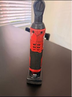 Milwaukee M12 Cordless Ratchet