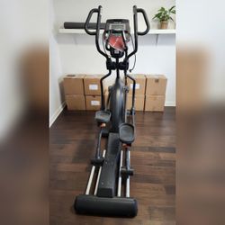 Sole Fitness E35 Elliptical - Like New - Pearland, TX